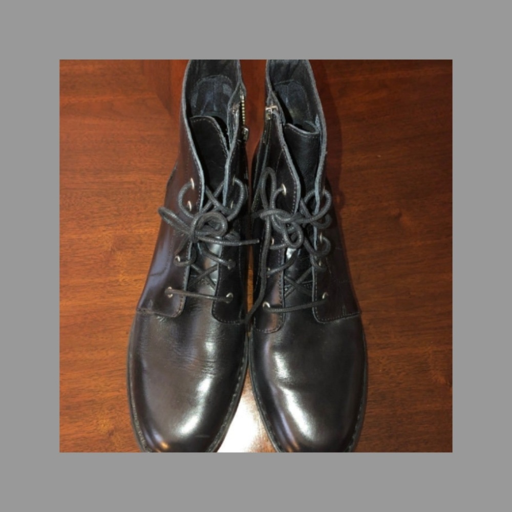 Born Lace-up Boots